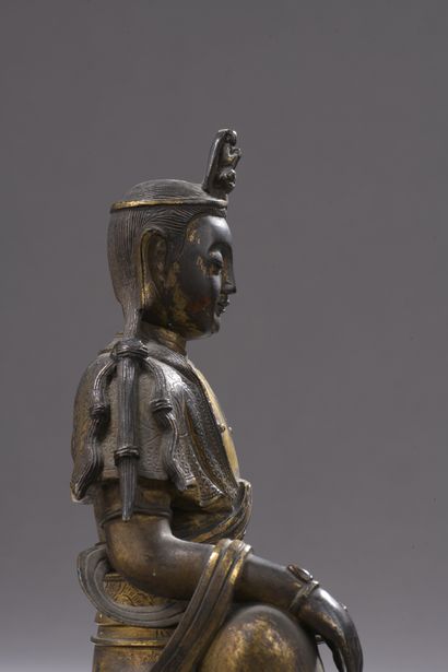 null Bodhisattva

Bronze doré

Chine, XVIIe siècle

H. : 20 cm