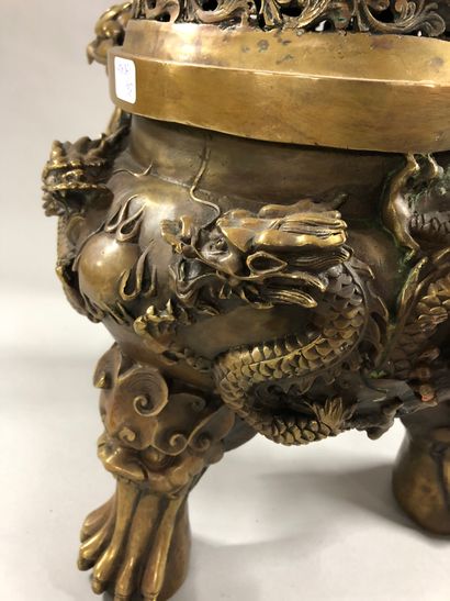 null Large ormolu and bronze incense burner decorated with dragons, dog in clouds,...