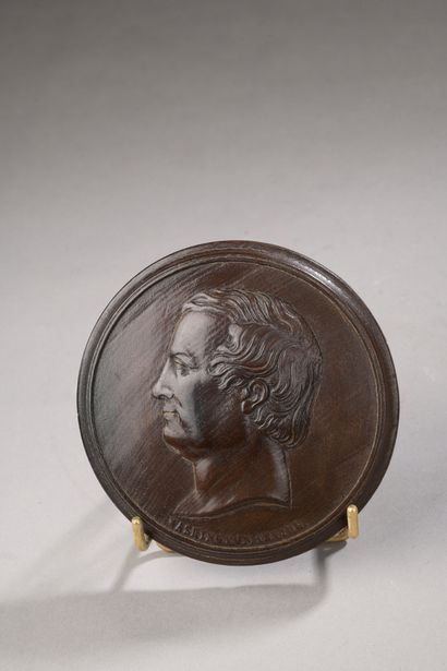 null 19th century AMERICAN school

Left profile of Washington Irving (1783-1859)

Varnished...