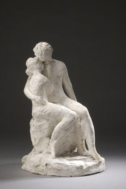 null French school of the XXth century 

Embracing couple

Plaster

H. 30 cm

Head...