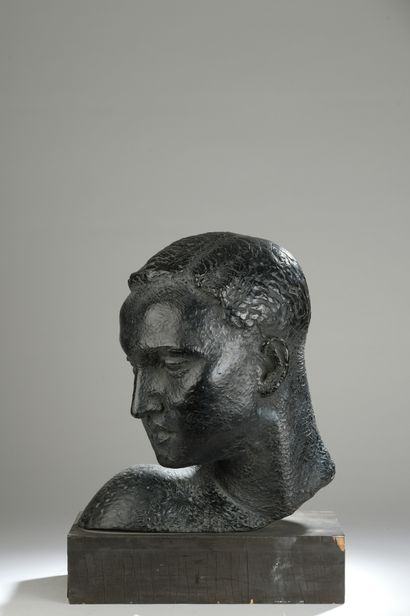 null Dora Gordine (1895-1991) 

Hindu head

Model created around 1930-1933

Bronze...
