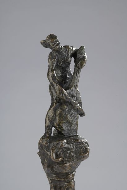 null Émile Antoine Bourdelle (1861-1929)

The cellist on the column or Music

Bronze...