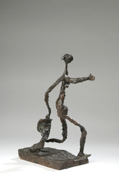  Robert Couturier (1905-2008) 
Woman 
Bronze with a golden brown patina Signed "...