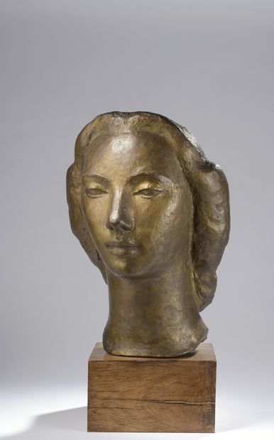  Marcel Gimond (1894-1961) 
Portrait of mademoiselle Tichadou 
Bronze with golden...