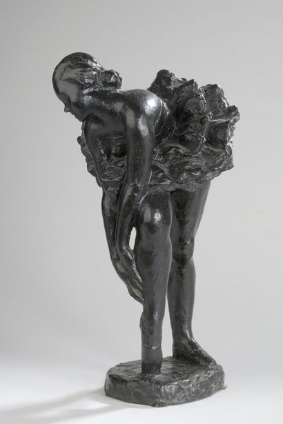 null Leon Mouradoff (1893-1980) 

The dancer

Proof in bronze with dark brown patina....