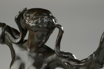null Paul Landowski (1875-1961)

Danseuse aux serpents

Bronze à patine brun nuancé...