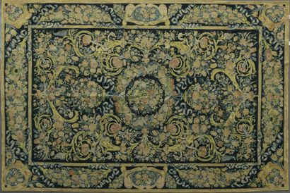 null LARGE WOOL RUG IN AUBUSSON STITCH with central decoration of a medallion and...