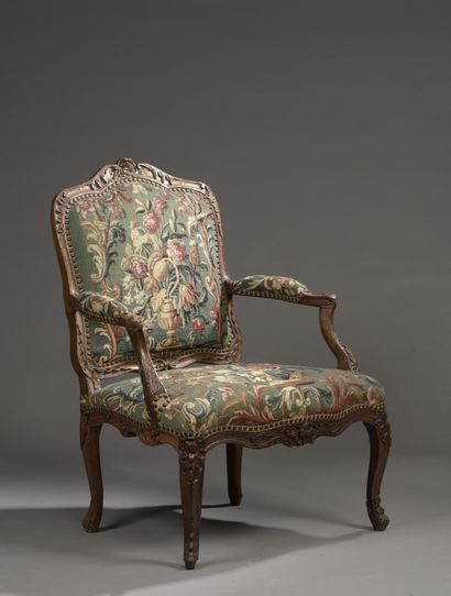 null RARE SET OF SIX FLAT-BACKED BEECH ARMCHAIRS, molded and carved, with foliage...