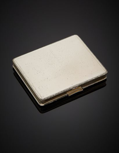null Silver powder case 2nd title 800‰, rectangular shape, guilloche, adorned with...
