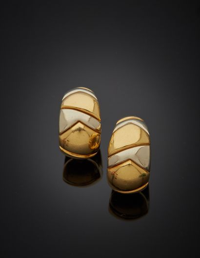 null BVLGARI - Pair of 18K two-tone gold 750‰ elongated ear clips decorated with...