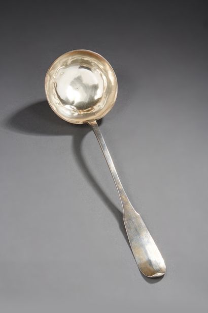 null Silver ladle 2nd title 800‰, uni-flat model, figured.

Lille 1819-1838.

Weight...