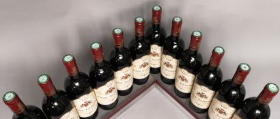 null 12 bouteilles Château LARCHEVESQUE - Canon Fronsac

1986 

6 base goulot et...