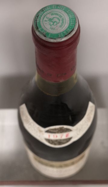 null 1 bouteille CHAMBOLLE MUSIGNY - Domaine ARLAUD P Fils - 1977

Etiquette légèrement...