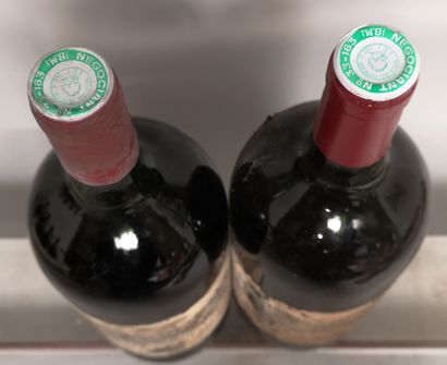 null 2 magnums Château LAPELLETERIE - Saint Emilion Grand Cru 1979 

Stained and...