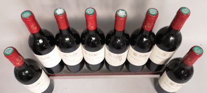 null 8 bouteilles Château D'ESCOT "Aux Sorbiers" - Médoc 2000 

Étiquettes légèrement...