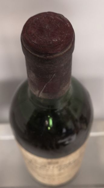 null 1 bouteille Château PRIEURE LICHINE - 4e Gcc Margaux 1969 

Etiquette légèrement...