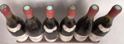 null 6 bouteilles MERCUREY- QUINSON Fils 1973 

Étiquettes tachées et abîmées. 2...