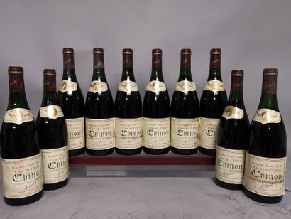 null 10 bouteilles CHINON "Clos de L'Echo" - Domaine René COULY 1985 

Étiquettes...