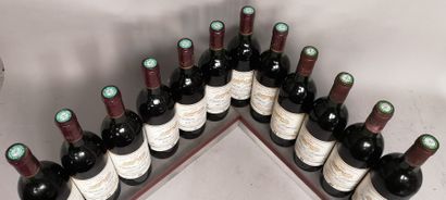 null 12 bouteilles Château LIEUJEAN - Haut Médoc Caisse prestige - 4 de 1983, 4 de...