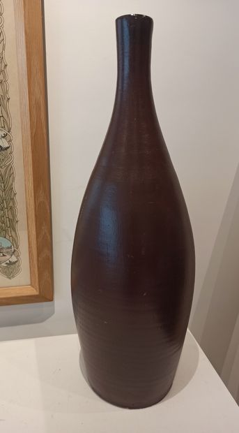 null Grand vase balustre en terre cuite polychrome. 

Rayures.

H. 62 cm
