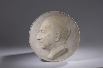 null Marcel DAMBOISE (1903-1992)

Medallion of Professor Pierre-Paul Grassé, 1978

Studio...