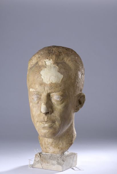 null Marcel DAMBOISE (1903-1992)

Portrait of Albert Camus, 1961

Lacquered gum plaster...