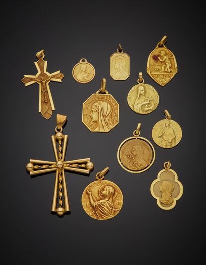null Eight 18K yellow gold 750‰ medals, some hollow and some double-sided, Virgins,...