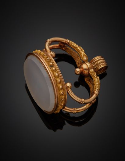 null 18K yellow gold 750‰ cachet, with chimera and granulation decoration, set with...