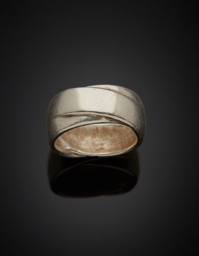 null HERMÈS - Ring in silver 1st title 925‰, with cross pattern, signed. In its case....