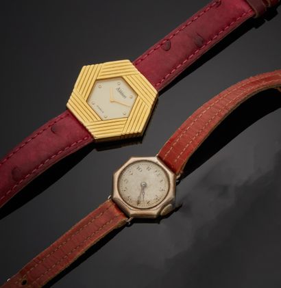 null Lot including: 

- ALDEBERT - Ladies' gilt metal wristwatch, hexagonal shape...