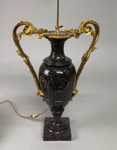 null Baluster vase in hard stone, gilded and chased bronze mount with acanthus leaves....