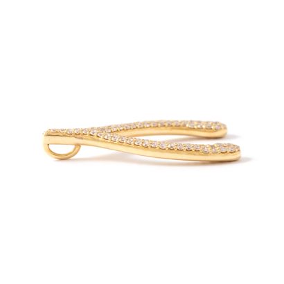 null 14K yellow gold pendant 585‰ set with round diamonds.

Slight scratches.

Length:...