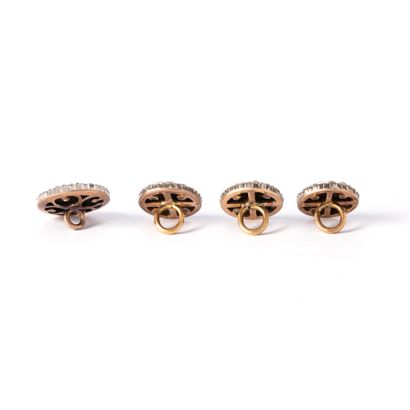 null Set of six buttons, two of which are breastplate buttons in 18K gold 750‰, 9K...