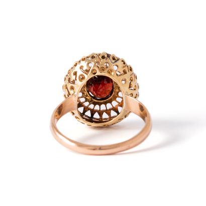 null 14K yellow gold 585‰ ring centered with a spinel (treated) weighing approximately...