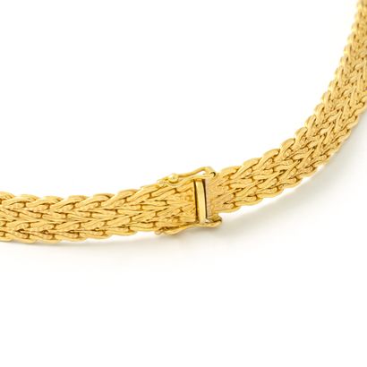 null Necklace in 18K yellow gold 750‰.

Safety eight. Slight scratches.

Length:...