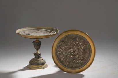 null Pair of gilt bronze and silver cups with bas-relief decoration in the taste...