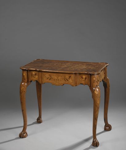 null Rectangular table opening to a drawer, with a walnut top decorated with inlaid...