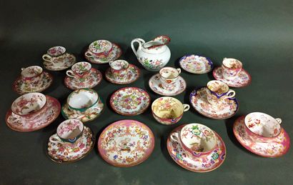 null English porcelain set including MINTON, CAULDON, HB including :

- 5 coffee...