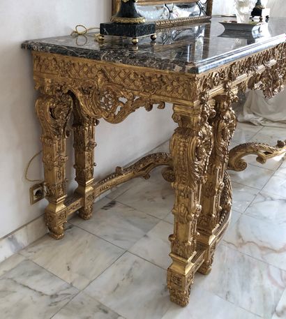 null Important gilded wood console, carved and openwork, eight legs in sheath and...