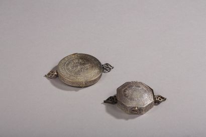 Deux pendentifs talismaniques en argent 2nd...