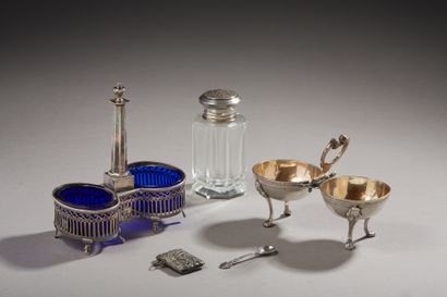 null Lot including a silver double salt shaker 1st title 950‰, hallmarked with the...