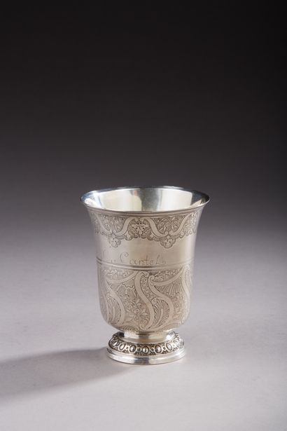 null Silver timbale 1st title 950‰, standing on a pedestal chased with oves, the...