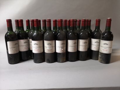 null 
24 bouteilles LA PARDE de HAUT BAILLY - 2e vin Ch. Haut Bailly	 1986	 A VENDRE...