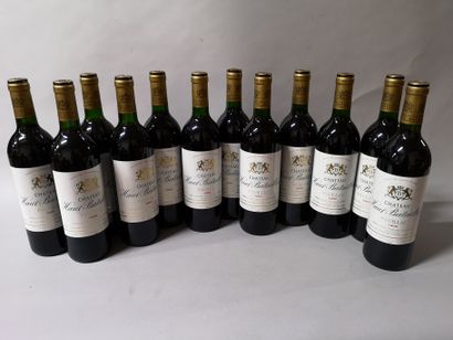 null 12 bouteilles 	CHÂTEAU HAUT BATAILLEY - 5e Gcc Pauillac	 1989	

En caisse bois....