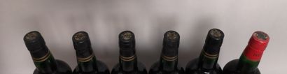 null 6 bouteilles PORTO DIVERS CASA del PORTO 

5 PORTO "Grande Réserve" et 1 Tawny...