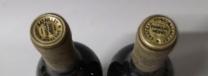 null 2 bouteilles 	CHÂTEAU HAUT BATAILLEY - 5e Gcc Pauillac	 1987	

Étiquettes légèrement...