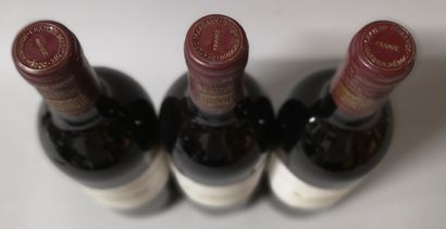 null 3 bouteilles	 CHÂTEAU MARGAUX 1er Gcc Margaux	 1985	

Étiquettes légèrement...