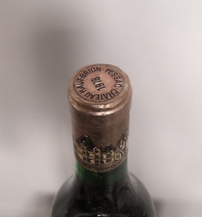null 1 bouteille CHÂTEAU HAUT BRION - 1er GCC Graves 1978

Etiquette tachée et a...