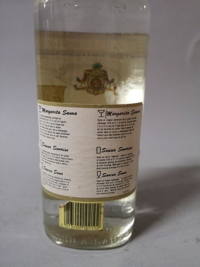 null 1 bouteille	 TEQUILA SAUZA « Silver »	 Années 1980	

Étiquette légèrement t...
