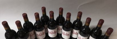 null 12 bouteilles	 CHÂTEAU COS D’ESTOURNEL - 2e Gcc Saint Estephe	 1987

	Étiquettes...